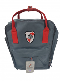 QM.MOCHILAS RIVER PLATE MOCRP06 36X30X10CM -2CIERRES C/BOLSILLOS LATERALES ORIGINAL FUTBOL